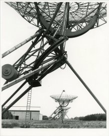 Various photographers, Set of 11 photos of radio telescopes