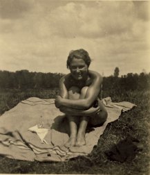 Unknown photographer, Sitting nude young girl