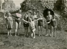 Unknown photographer, Group of people enjoying outdoor life #9